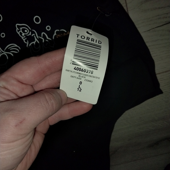 NWT Disney Princess size 12 bodysuit Little Mermaid graphic Torrid brand - Picture 3 of 7